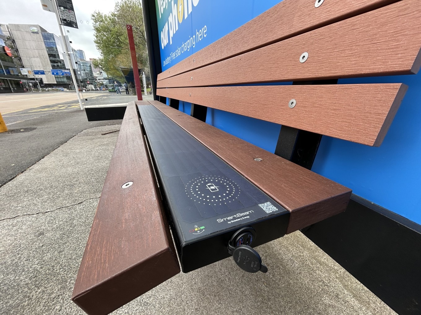 bus-stop-7036-fanshawe-street-us.jpg